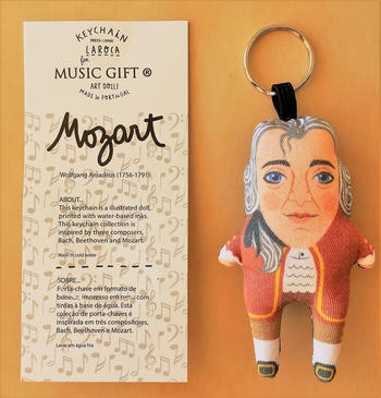 Schlüsselring mit Stofffigur Mozart 9 x 5 x 2 cm